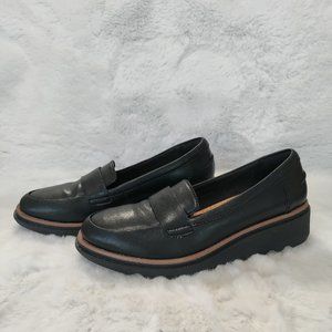 Clarks Women's Black Sharon Gracie Round-Toe Loafers Size 5.5M US